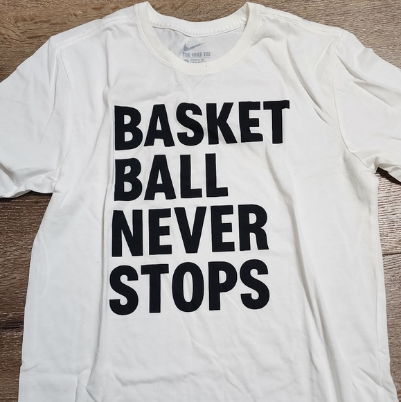 Nike Basketball Never Stops T-shirt - Picture 1 of 2
